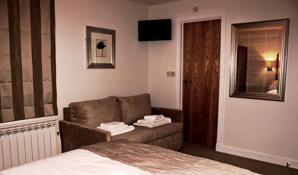 Mccafferty'S Guesthouse إيلفورد الغرفة الصورة