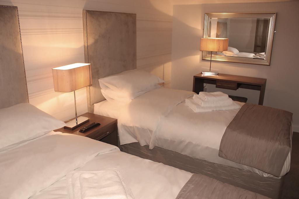 Mccafferty'S Guesthouse إيلفورد الغرفة الصورة